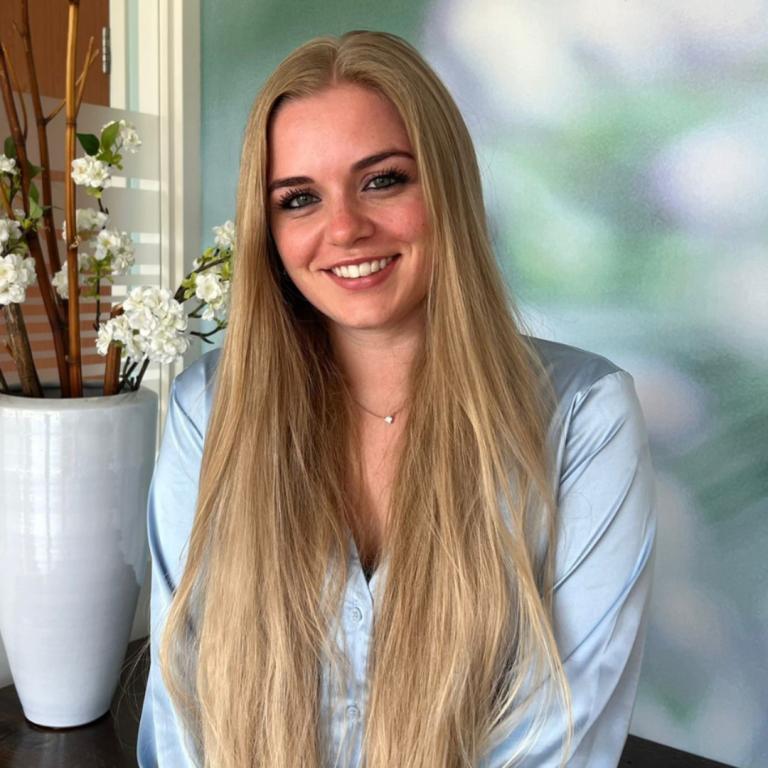 Daphne, doktersassistente bij Schuytgraaf
