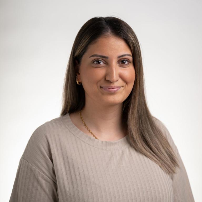 Hilal, doktersassistent bij Arts en Zorg Goudenregenhof