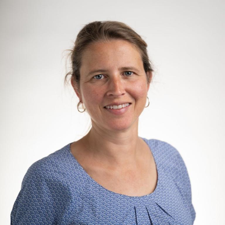 L. van Velzen, huisarts bij Arts en Zorg Goudenregenhof